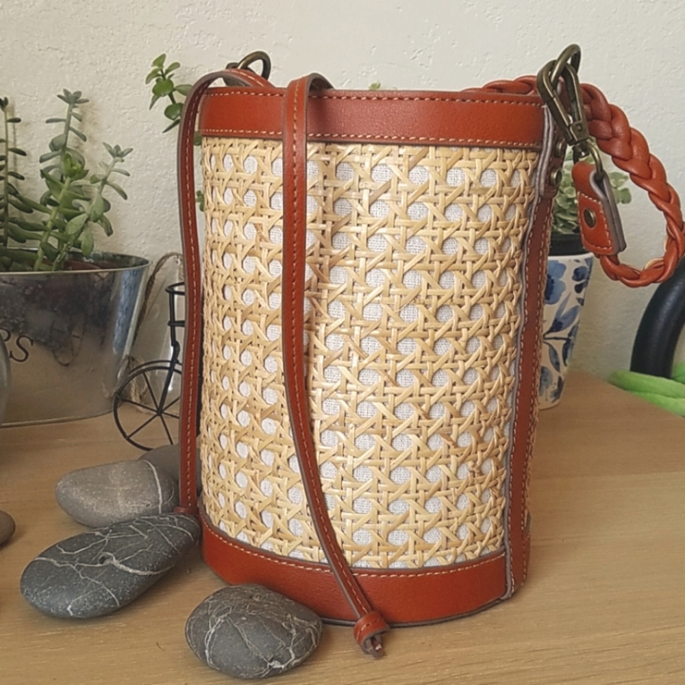 Tommy bahama bamboo bucket bag